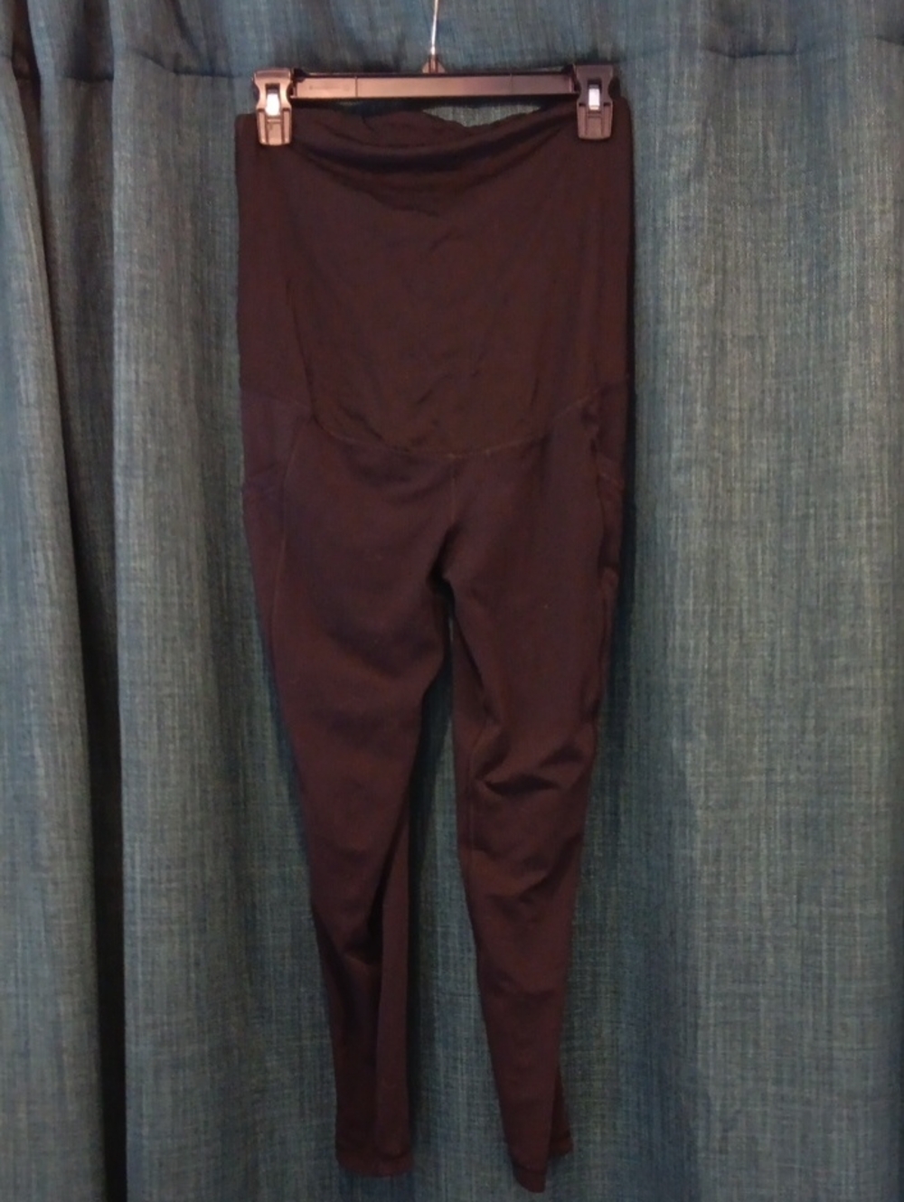 Double Pocket Maternity Leggings